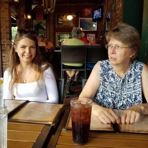 Meet your Posher, Lisa